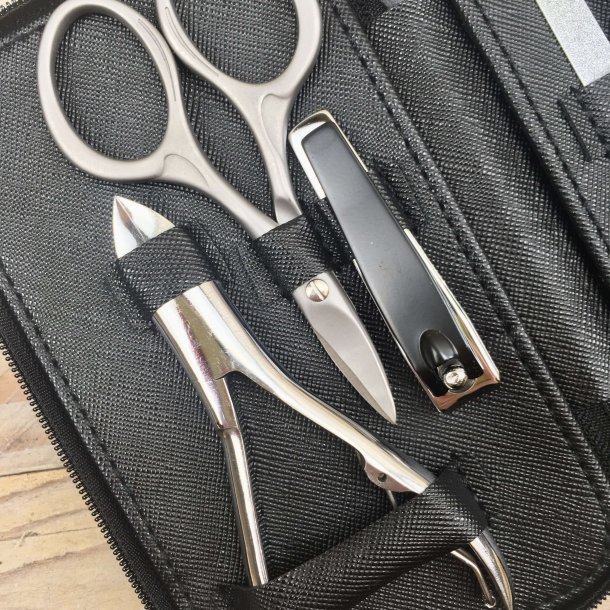 JCH Respect - Neglest med Etui