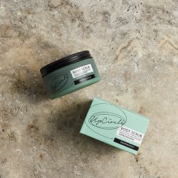 UpCircle - Body Scrub Coffee &amp; Peppermint (220 ml)