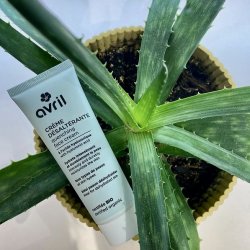 Avril - �kologisk 808 Quenching med Hyaluronsyre (50 ml)