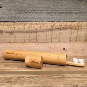 The Humble Co. - Tandbrste Etui i Bambus (voksen)