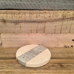 Sbeskl i sandsten - Rund m. stribe