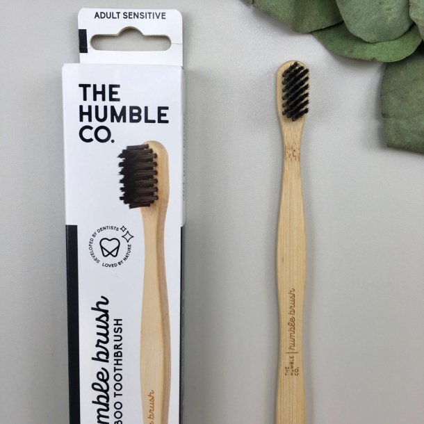 The Humble Co. - Tandbrste i Bambus - Sensitiv Sort