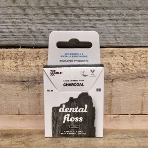 The Humble Co. - Tandtrd med Aktiv kul (50 m)