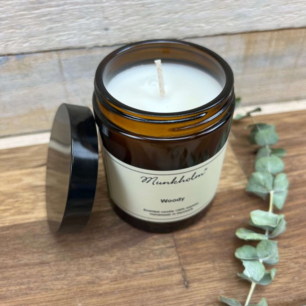 Munkholm - Soyalys i glas Woody (180ml)