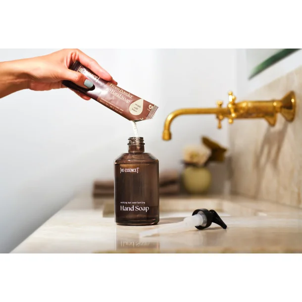 [REESSENCE] Startst Sbedispenser Med 2 Breve Lemongrass, Rosemary, Ceder Wood 