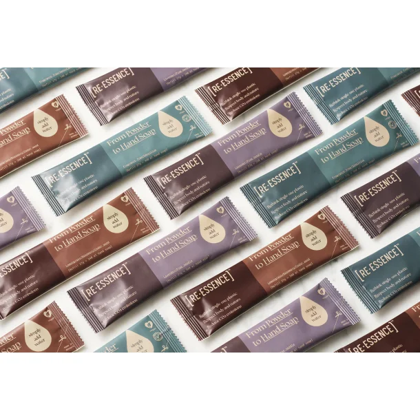 [RE&middot;ESSENCE] Refillst Med 3 Breve Lemongrass, Rosemary, Ceder Wood