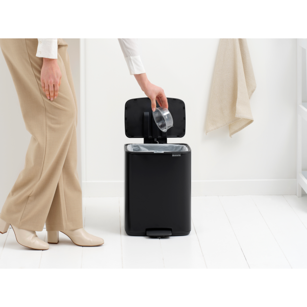 Brabantia Bo pedalspand 12 ltr. - Matt Black