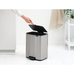 Brabantia Bo pedalspand 12 ltr. - Matt Steel Fingerprint Proof