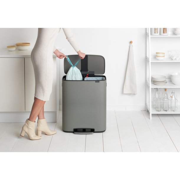 Brabantia Bo pedalspand m/2 inderspande a 30 ltr.  - Mineral Concrete Grey