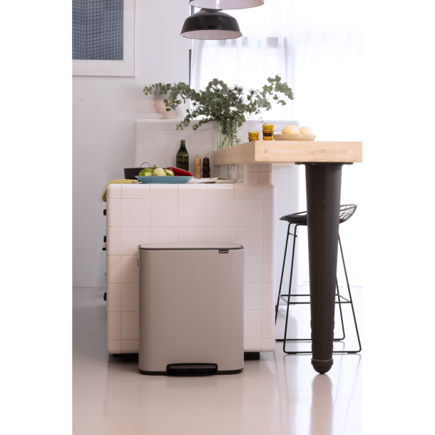Brabantia Bo Pedalspand med inderspande 2 x 30 liter - Soft Grey