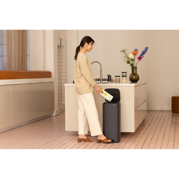 Brabantia Bo pedalspand 30 ltr. - Mineral Infinite Grey