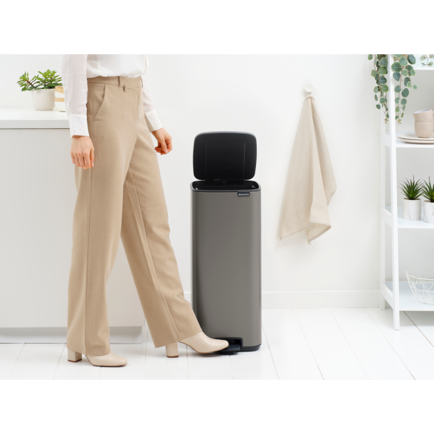 Brabantia Bo Pedalspand 30 liter - Platinum