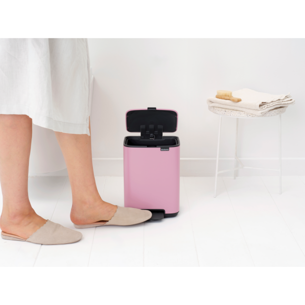 Brabantia Bo pedalspand 4 liter - Lilac Pink