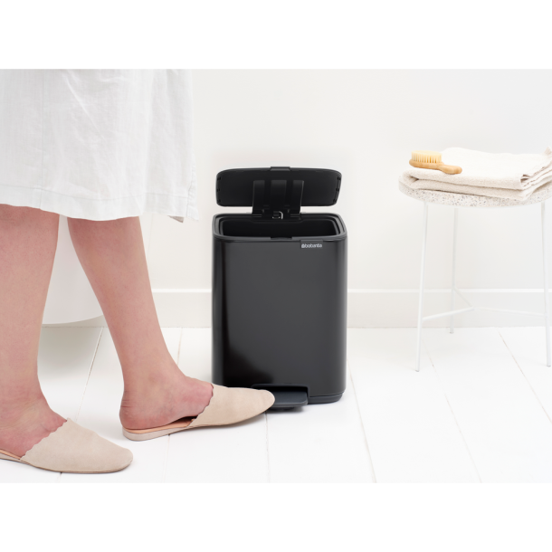 Brabantia Bo pedalspand 7 ltr. - Matt Black