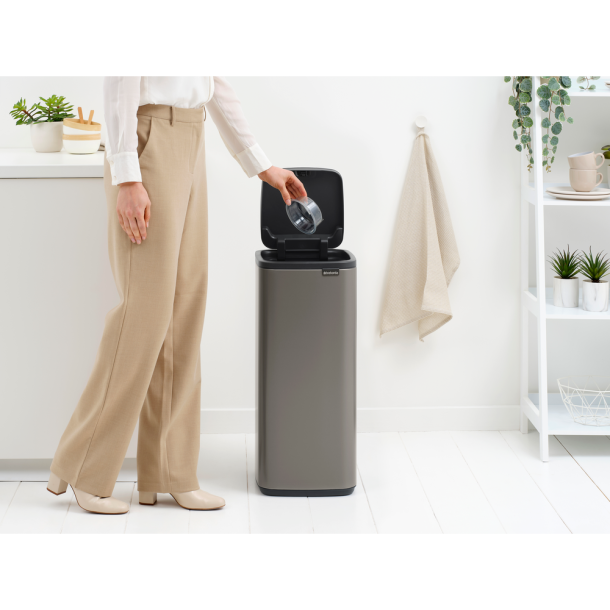Brabantia Bo Touch bin 30 ltr. - Platinum