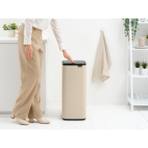 Brabantia Bo Touch bin 30 ltr. - Soft Beige