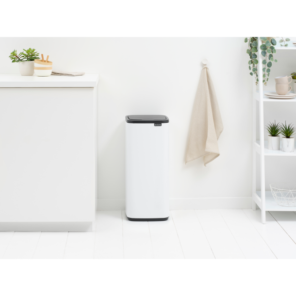 Brabantia Bo Touch bin 30 ltr. - White