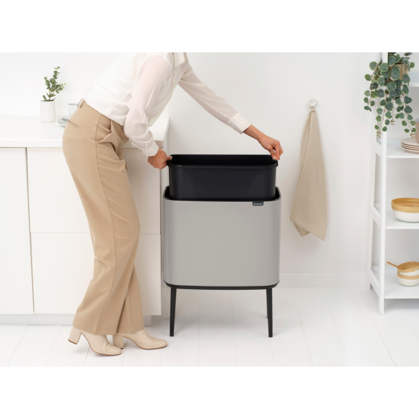 Brabantia BO Touch Bin Sorteringsaffaldsspand, 36 Liter, 1 inderspand - Soft Grey