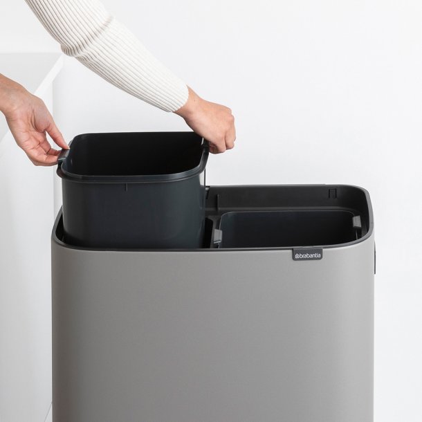 Brabantia Touch Bin Sorteringsaffaldsspand High 2 x 30 Liter - Mineral Concrete Grey