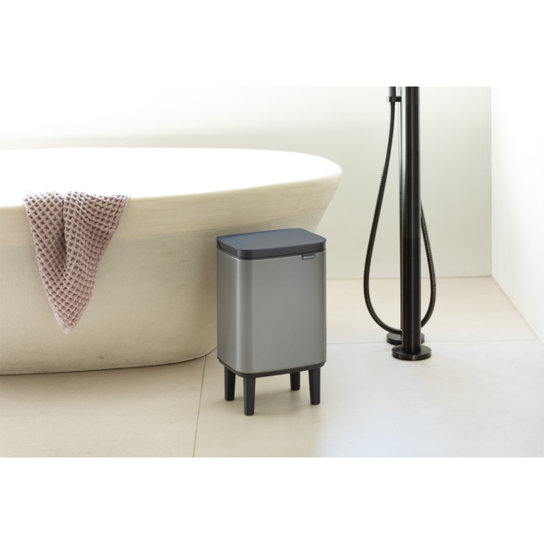 Brabantia Bo Affaldsspand Hi 7 Liter - Platinum