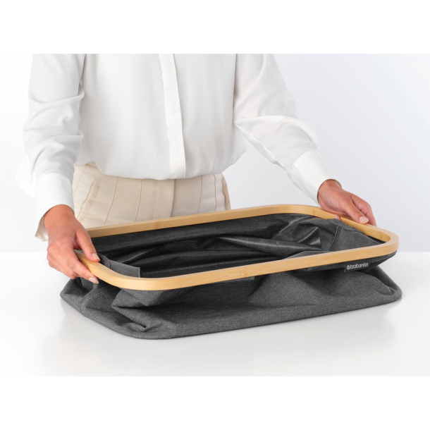 Brabantia Vasketjskurv Foldbar m Bambuskant 40 liter - Pepper Black