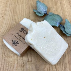 Wilcza Jagoda &#150; Sbebar White Doe m. Jasmin &amp; Hvid Ler til Ansigt/Hnder/Krop (100g)