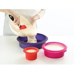 L&eacute;ku&eacute; 3-lags kage og chokoladesurprise