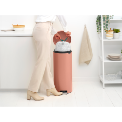 Brabantia NewIcon pedalspand 30 liter, m/plast inderspand - Warm Copper