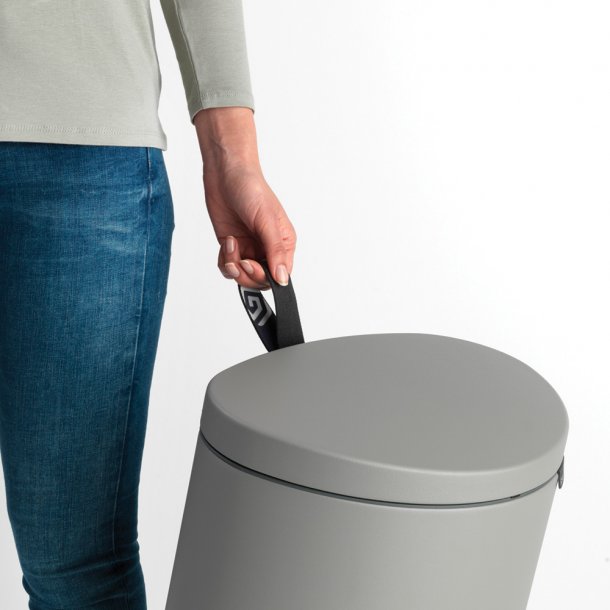 Brabantia Pedal Bin Flatback +, 30L Mineral Betonggr