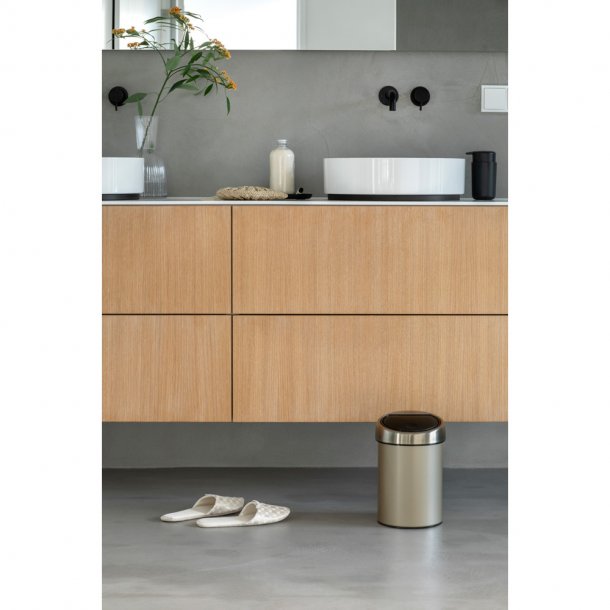 Brabantia Touch Bin Affaldsspand 3 Ltr Inkl. Vgbeslag - Champagne